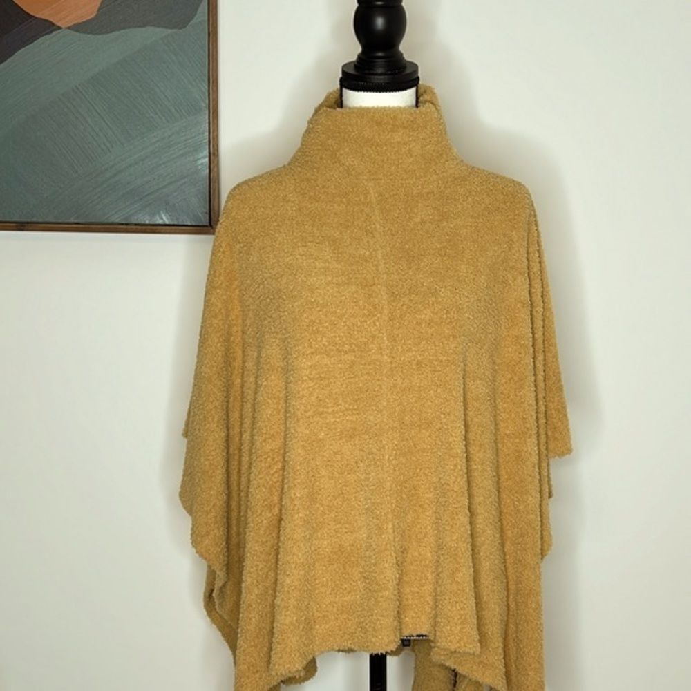 Mododoc Turtle Neck Poncho, Small